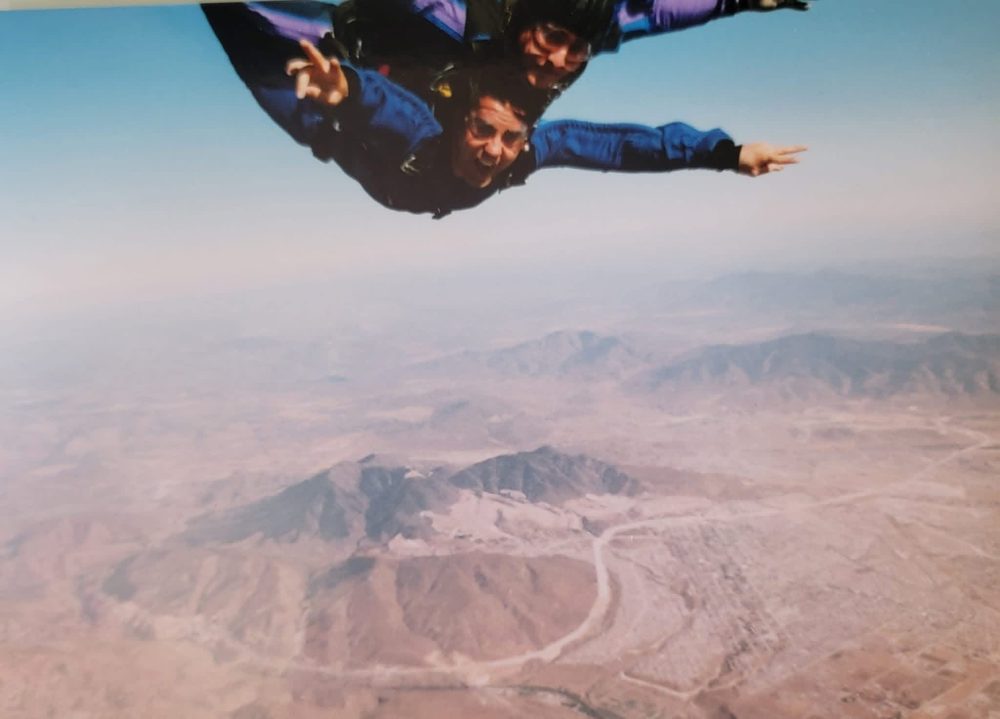 Yeron skydiving
