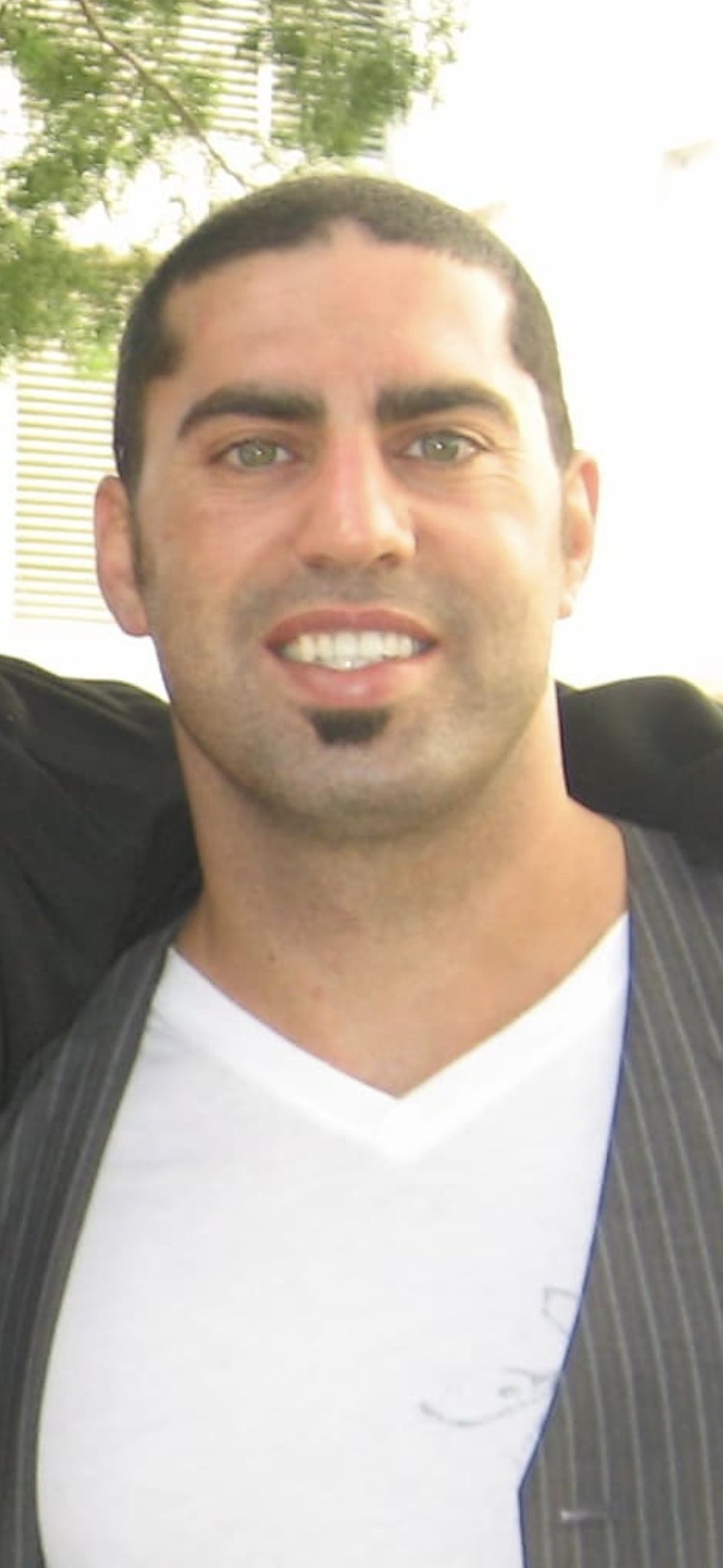Real portrait photograph of Yeron Hamudot